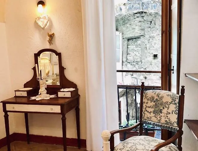 Lägenhet Stecado Caste - Dimora Storica Nel Cuore Del Paese Dolceacqua